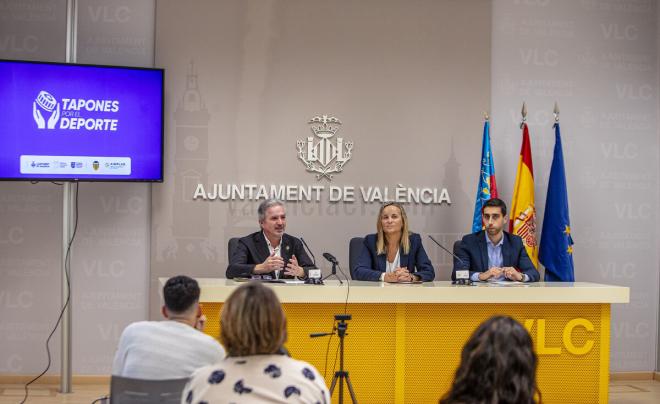 Presentación de la campaña Tapones por el Deporte
