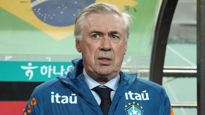 Ancelotti, durante un partido con Brasil (Foto: Cordon Press)
