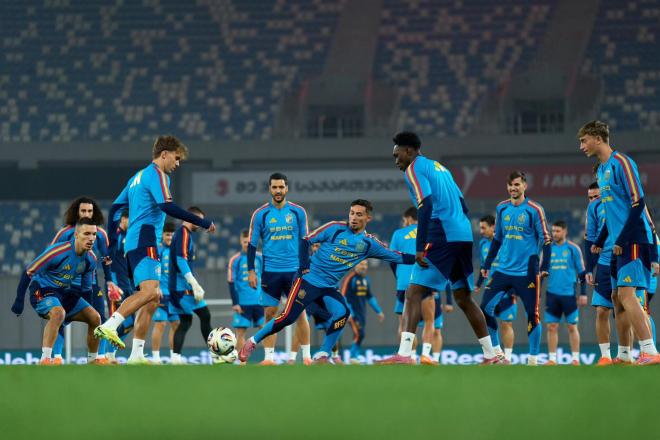 Entrenamiento de la Selección Española en Tiflis (Foto: @SeFutbol).
