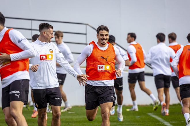 Ugrinic entrenando (Foto: Valencia CF)