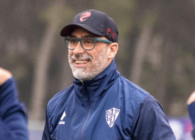 Jon Pérez Bolo en una sesión de entreno del cuadro azulgrana. (Foto: SD Huesca)