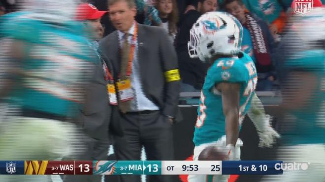 Jack Jones celebrando su robo como el 'siu' de Cristiano Ronaldo en la NFL (Fuente: Cuatro)