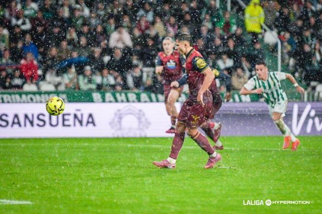 El panenka de Yeremay en el Nuevo Arcángel. (Foto: LALIGA)