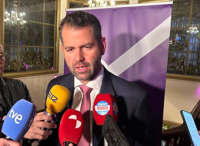 Gabriel Solares, en el acto de entrega de insignias a los abonados del Real Valladolid.