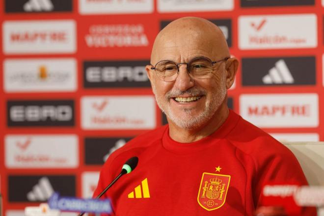 Luis de la Fuente en sala de prensa. (Foto: Kiko Hurtado)