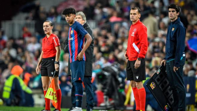 Lamine Yamal debutó con el Barcelona en el Camp Nou ante el Betis (Foto: Cordon Press).
