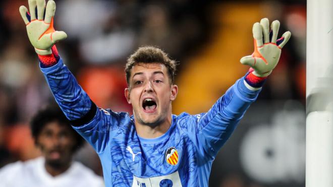 Julen Agirrezabala en el Valencia CF (Europa Press)