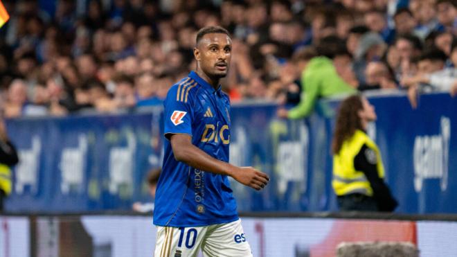 Haissem Hassan en un partido del Real Oviedo (Foto: Cordon Press)