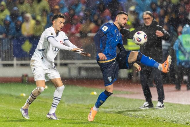 Rubén Vargas, ante Kosovo (Foto: EFE).