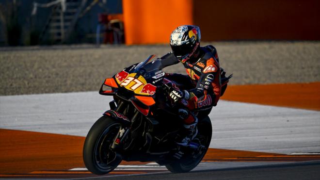 Pedro Acosta, durante los test en Valencia (Foto: Europa Press).