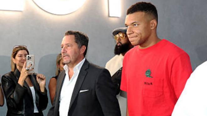 Kylian Mbappé, en la Dubai Watch Week 2025 (Foto: X)