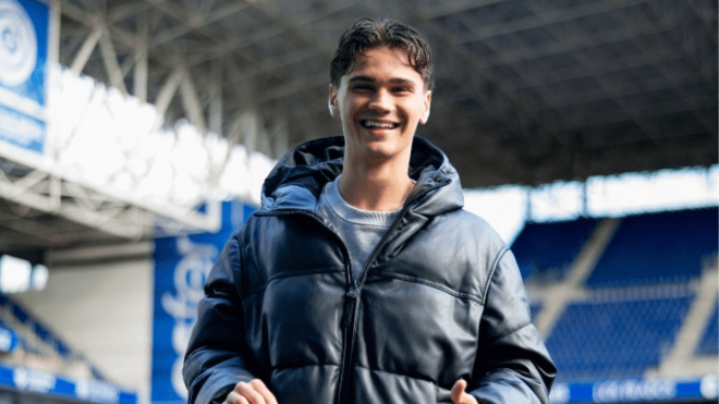 Pablo Agudín renueva con el Real Oviedo (Foto: X).