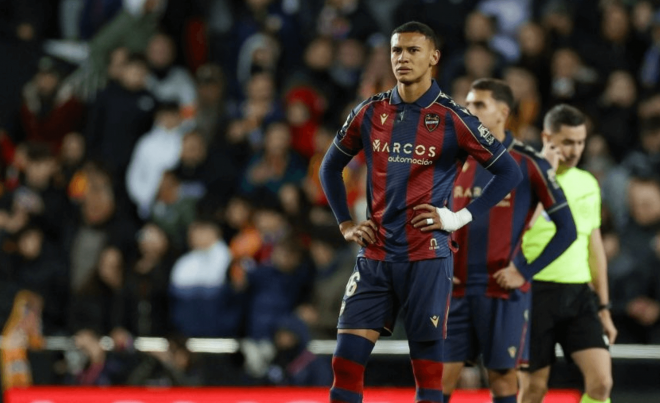 El Levante UD toca fondo en Mestalla