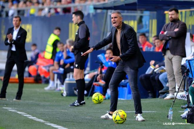 Gaizka Garitano, durante el Cádiz-Cultural Leonesa (Foto: LALIGA)..jpeg