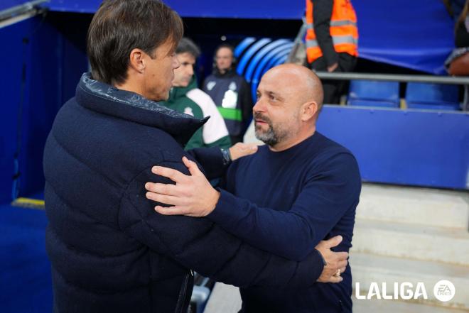 Manolo González y Matías Almeyda se saludan. (Foto: LALIGA)