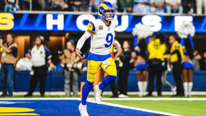 Matthew Stafford en la victoria de los Rams sobre Tampa Bay Buccaneers (Foto: X)