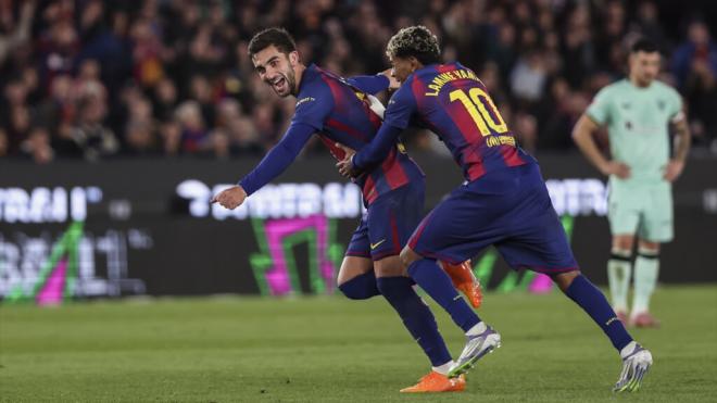 Ferran Torres y Lamine Yamal (Foto: Europa Press)