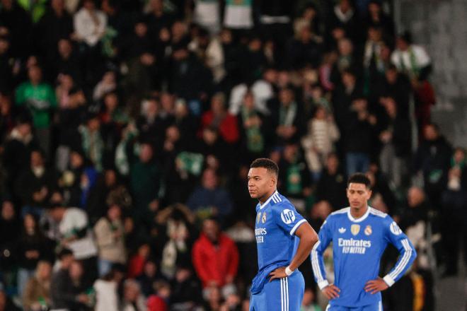 Mbappé y Bellingham ante el Elche (EFE)