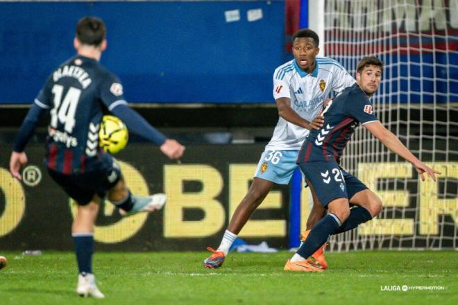 Ale Gomes, durante el partido entre el Eibar y el Real Zaragoza (Foto: LALIGA).
