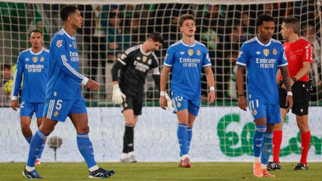 El Real Madrid en el empate ante el Elche (EFE)