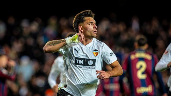 Hugo Duro analiza su gol. (Foto: VCF)