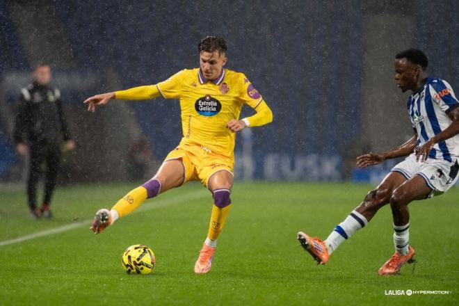 Iván Alejo, ante la Real Sociedad B.