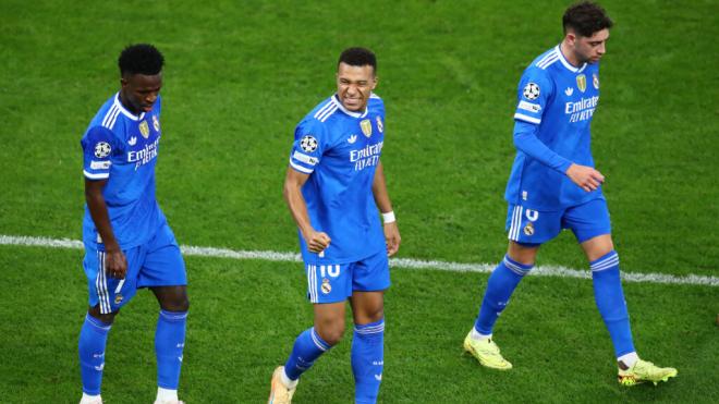 Vinicius, Mbappé y Valverde con el Real Madrid (Europa Press)