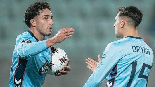 Pablo Durán con Bryan Zaragoza (Foto: Celta).