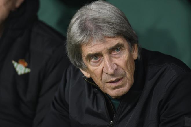 Manuel Pellegrini, ante el Utrecht (Foto: Kiko Hurtado).