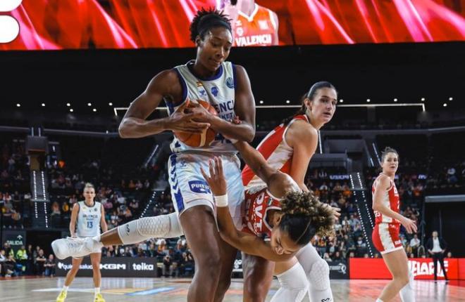 Valencia Basket termina con victoria la primera fase de la EuroLeague Women (81-58)