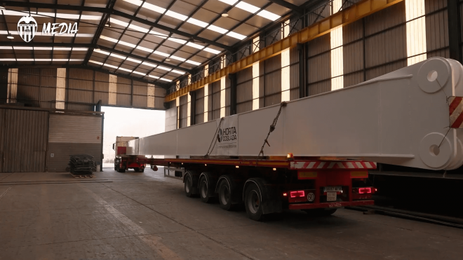 Viaje de las vigas del Nou Mestalla en vídeo