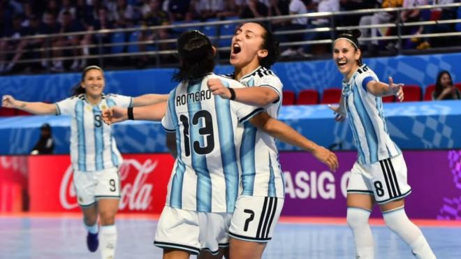 Argentina llega al duelo ante Colombia como invicta (foto: caallboysoficial Instagram)