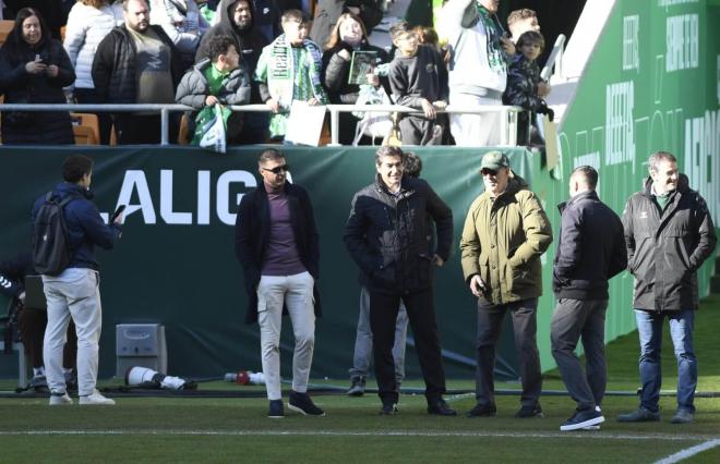 Ángel Haro y Joaquín, en el entrenamiento del Betis previo al derbi (Foto: Kiko Hurtado).