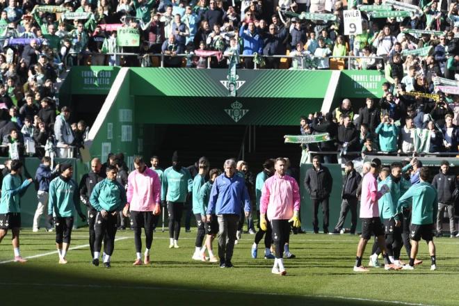 Manuel Pellegrini, en el entrenamiento previo al derbi Sevilla-Betis (Foto: Kiko Hurtado).
