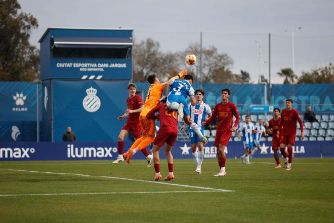 Empate entre el Espanyol B y el VCF Mestalla (Foto: Espanyol)