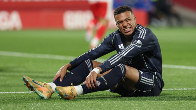 Kylian Mbappé contra el Girona (Europa Press)