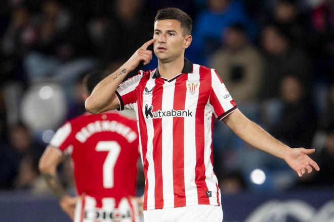 Expresivo gesto de Gorka Guruzeta en el partido frente al Levante UD (Foto: Athletic Club).