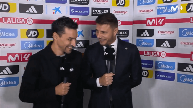 Las risas de Jesús Navas y Joaquín antes del derbi.