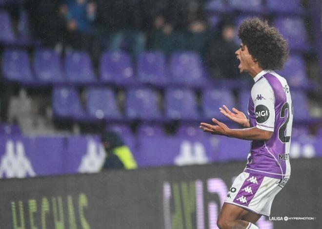 Peter Federico, ante el Málaga.