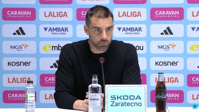 Rubén Sellés, en sala de prensa con el Real Zaragoza.