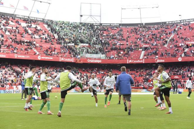 La hinchada del Betis, en el Sánchez-Pizjuán (Foto: Kiko Hurtado).