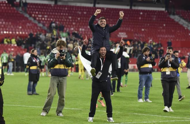 La celebración de Joaquín Sánchez en el derbi (Foto: Kiko Hurtado)