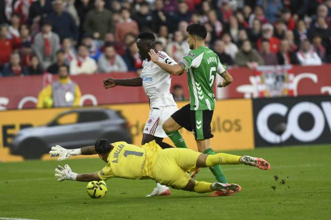 Marc Bartra, contra el Sevilla (Foto: Kiko Hurtado)
