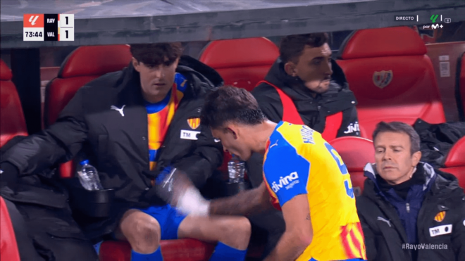 El enfado de Hugo Duro en el Rayo-Valencia.