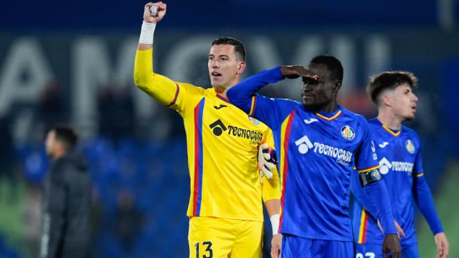 Los jugadores del Getafe celebrando la victoria contra el Elche (Europa Press)