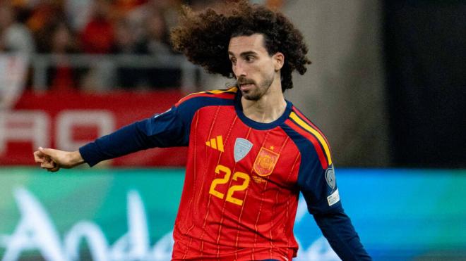 Marc Cucurella en un partido con la Selección Española (Foto: Cordon Press)