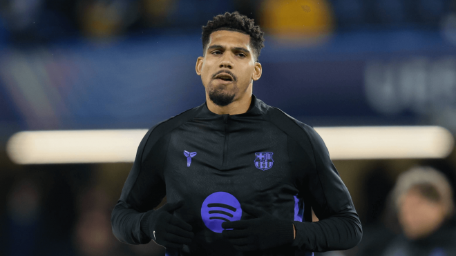 Ronald Araujo, expulsado en el Chelsea-Barcelona.