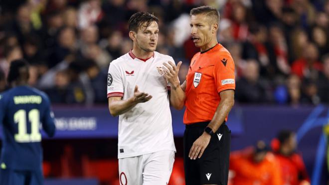 Ivan Rakitic, durante un partido con el Sevilla (foto: Cordon Press).
