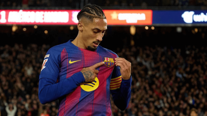 Raphinha celebra su gol en el Barcelona-Atlético (Foto: LaLiga).