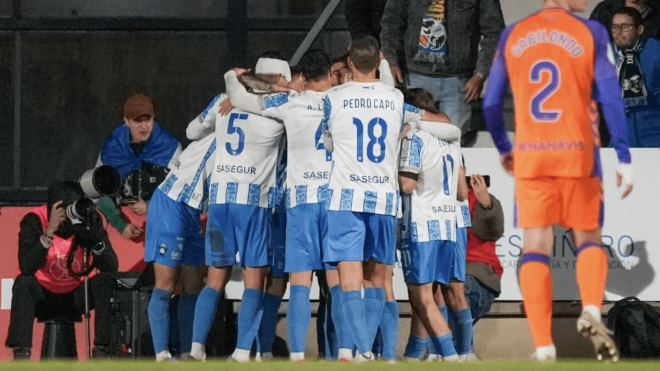 El Talavera celebra un gol ante el Málaga (Foto: CFTalavera).
